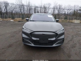 Ford Mustang Mach-E AWD, снимка 6
