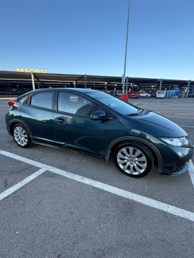 Honda Civic 1.8 i-VTEC , снимка 16 - Автомобили и джипове - 53664443