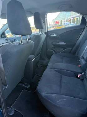 Honda Civic 1.8 i-VTEC , снимка 9 - Автомобили и джипове - 53664443