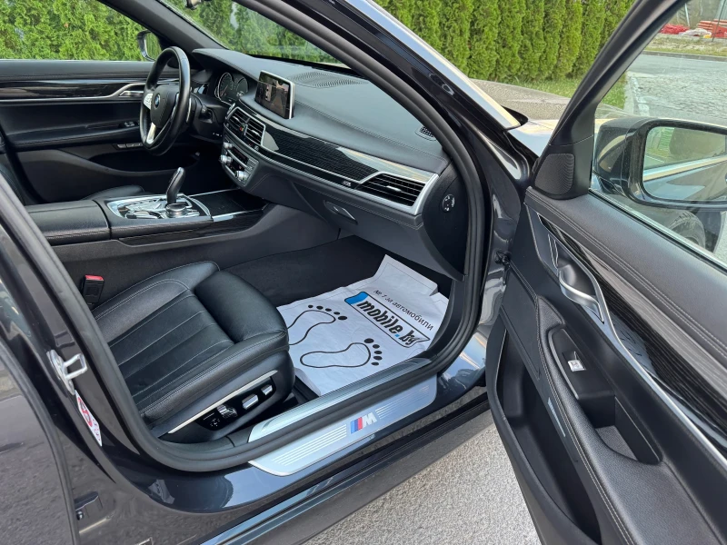 BMW 730 D X-Drive/M-Pack/Digital/Laser/ШВЕЙЦАРИЯ!!!, снимка 12 - Автомобили и джипове - 51140841
