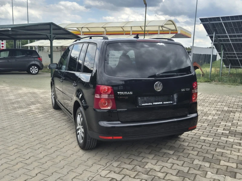 VW Touran 2.0TDI 140к.с Автомат ВММ, снимка 9 - Автомобили и джипове - 51496965
