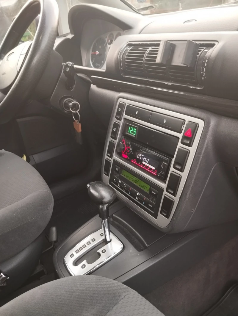 Ford Galaxy 1.9.avtomatik., снимка 15 - Автомобили и джипове - 51690810