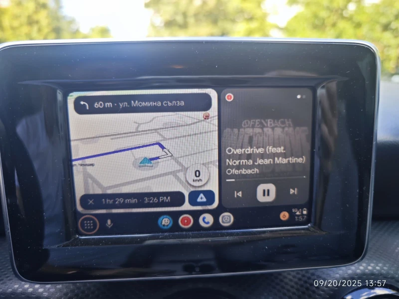 Mercedes-Benz A 180 А180 Спорт пакет, снимка 10 - Автомобили и джипове - 51913227