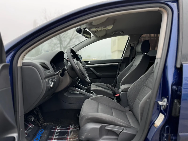 VW Golf 2.0TDI/НАВИГАЦИЯ/ИТАЛИЯ, снимка 9 - Автомобили и джипове - 52907632