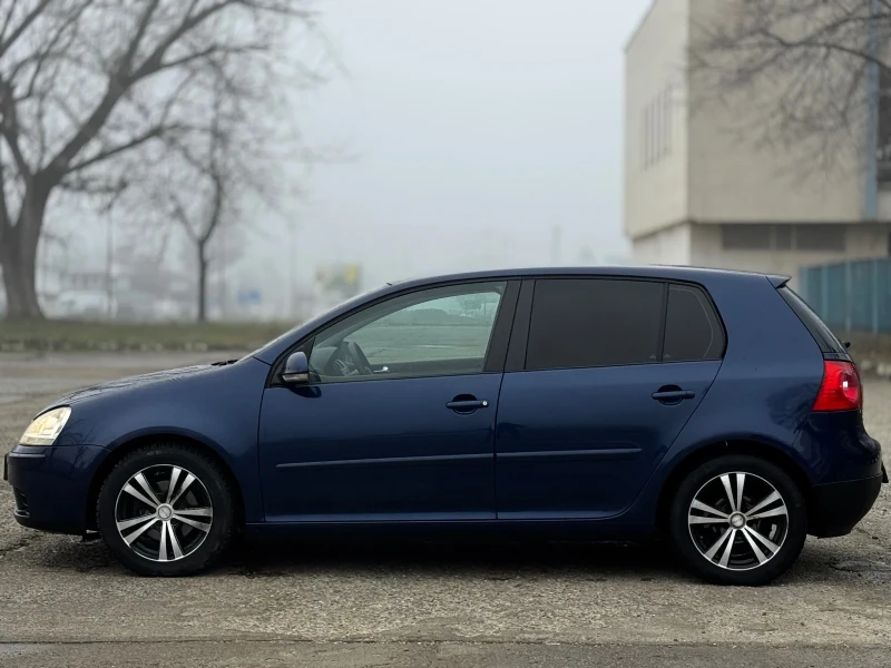 VW Golf 2.0TDI/НАВИГАЦИЯ/ИТАЛИЯ, снимка 2 - Автомобили и джипове - 52907632