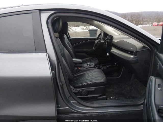 Ford Mustang Mach-E AWD, снимка 5 - Автомобили и джипове - 54232187