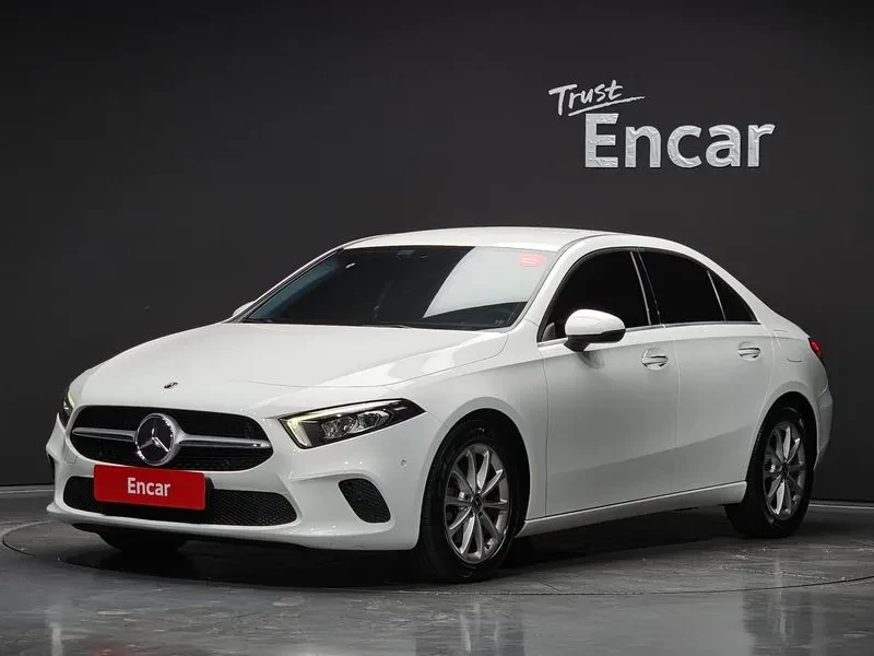 Mercedes-Benz A 220 Sedan