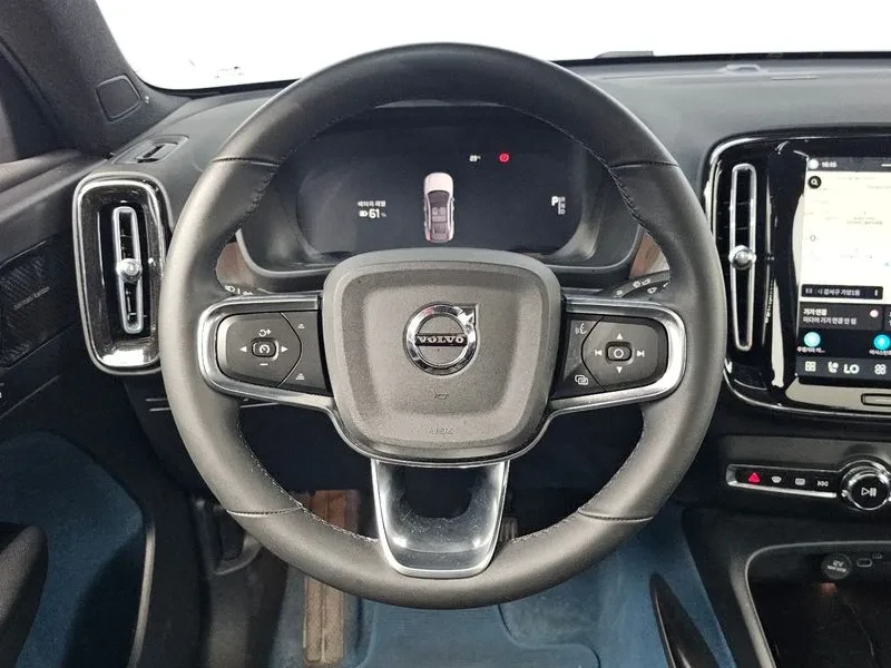 Volvo C40 САМО 30% АВАНС, снимка 13 - Автомобили и джипове - 56533682