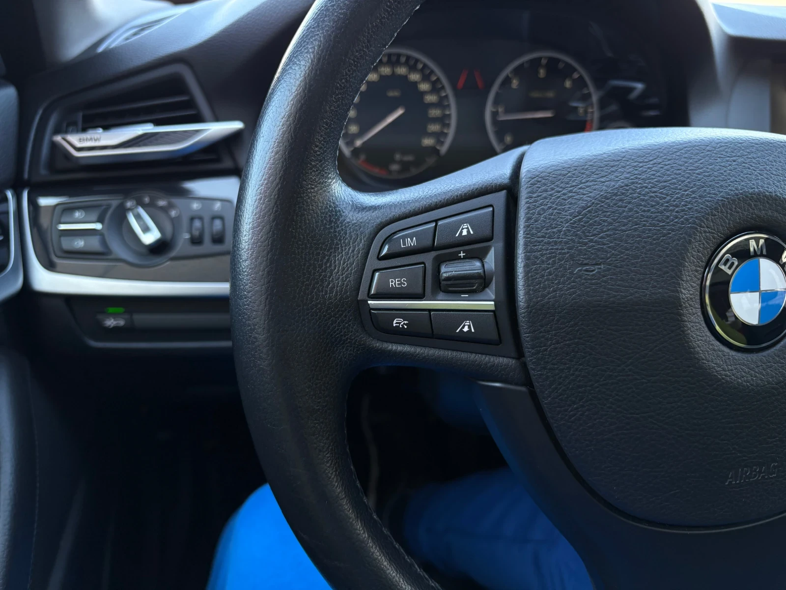 BMW 520 Keyless - Panorama - Distronic | Mobile.bg   11