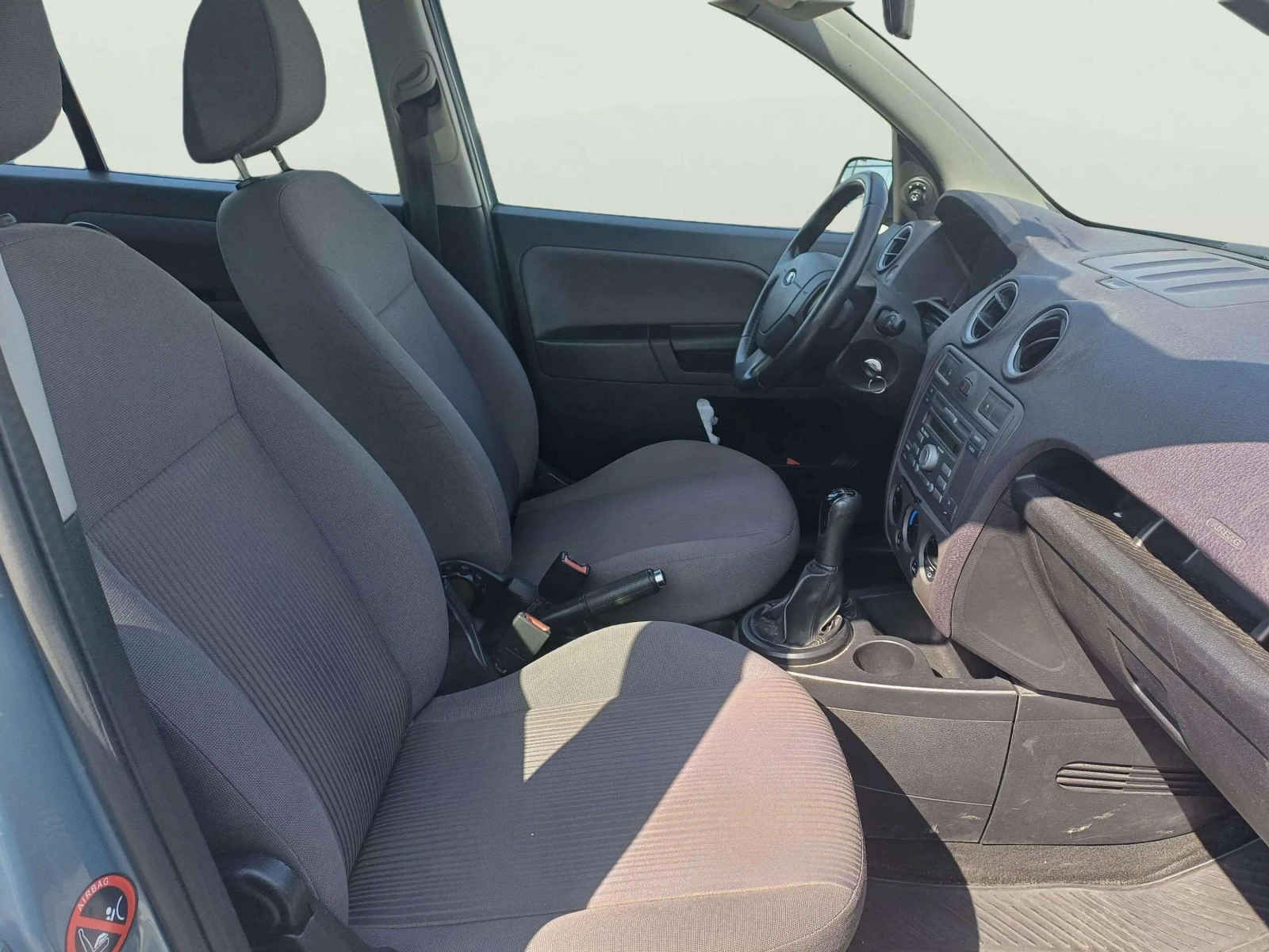 Ford Fusion 1.6 TDCi - изображение 10
