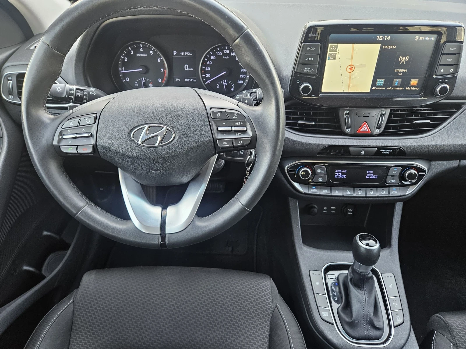Hyundai I30 1.4i AUTOMATIC swiss edition  - изображение 10