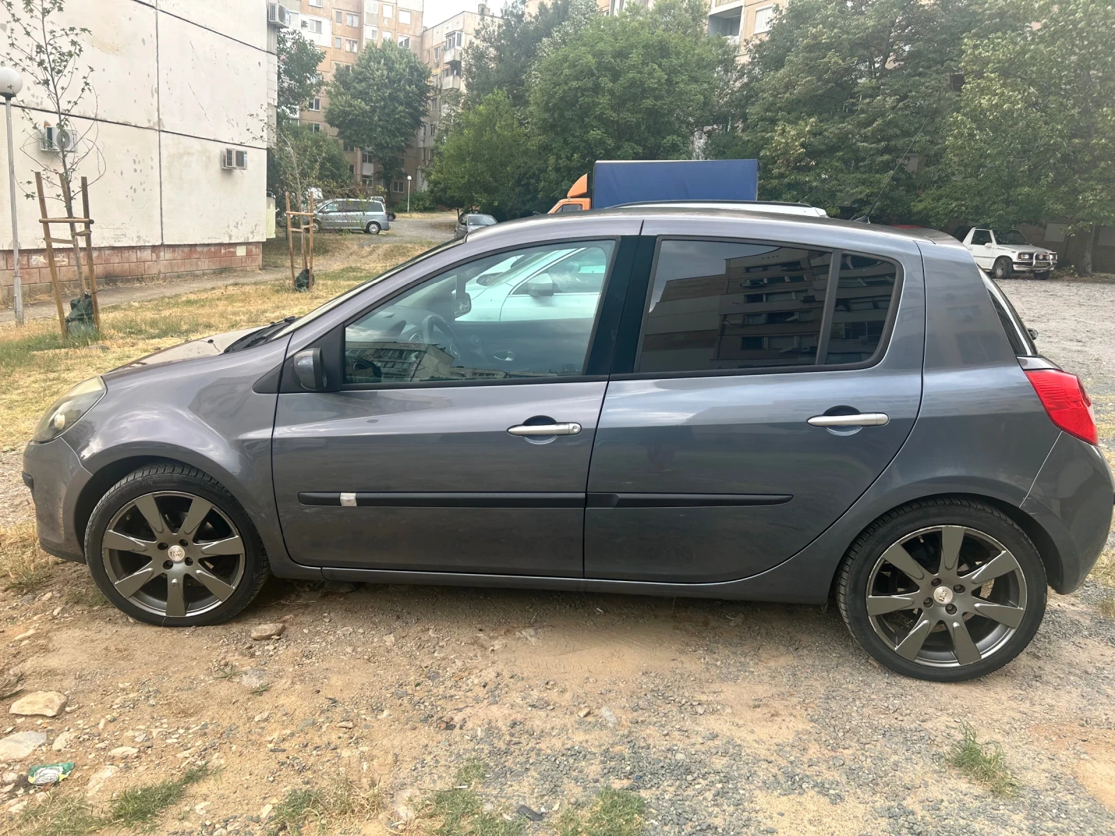 Renault Clio 1.2 - изображение 2