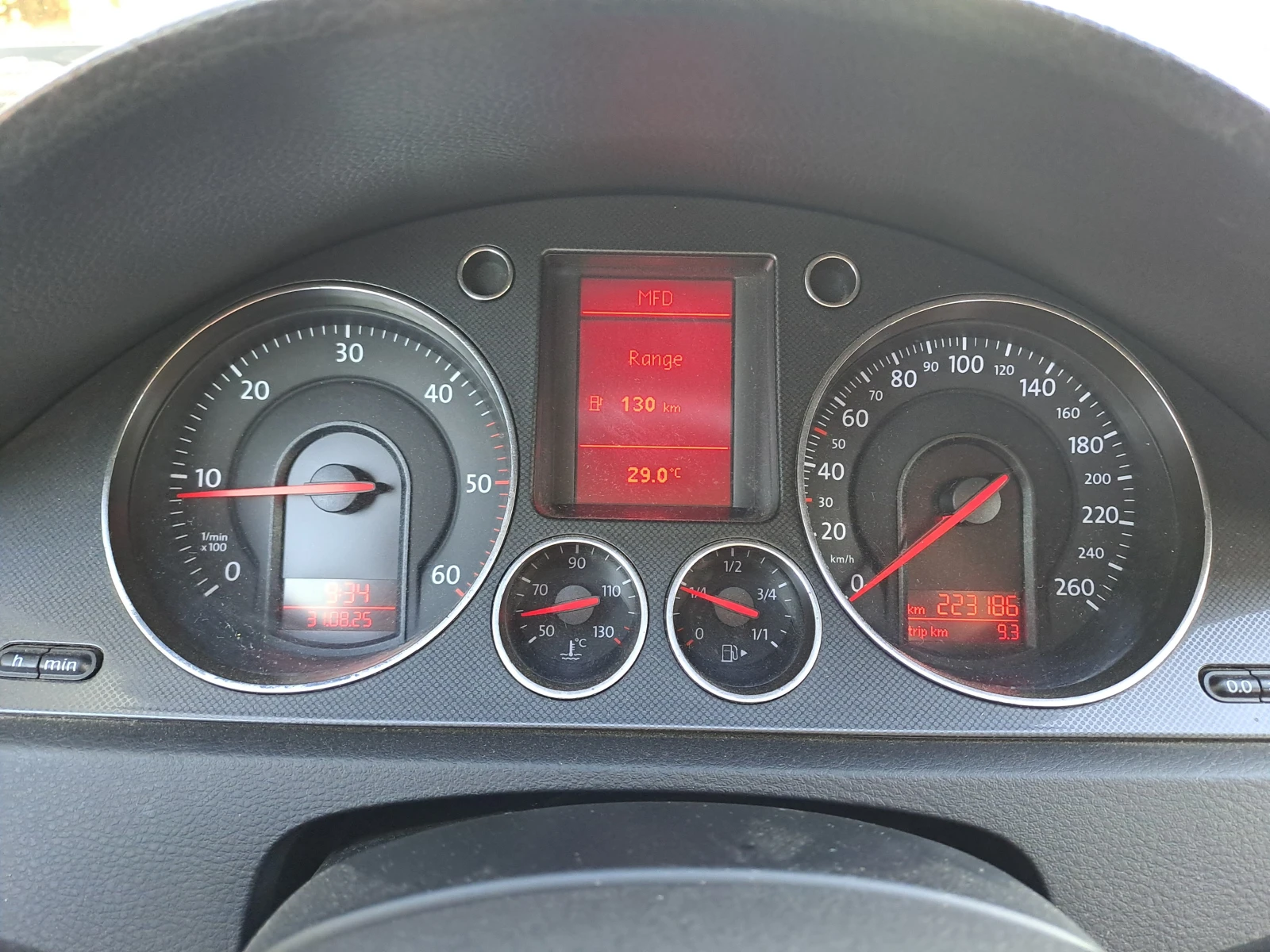 VW Passat 2.0 TDI | Mobile.bg — изображение 14