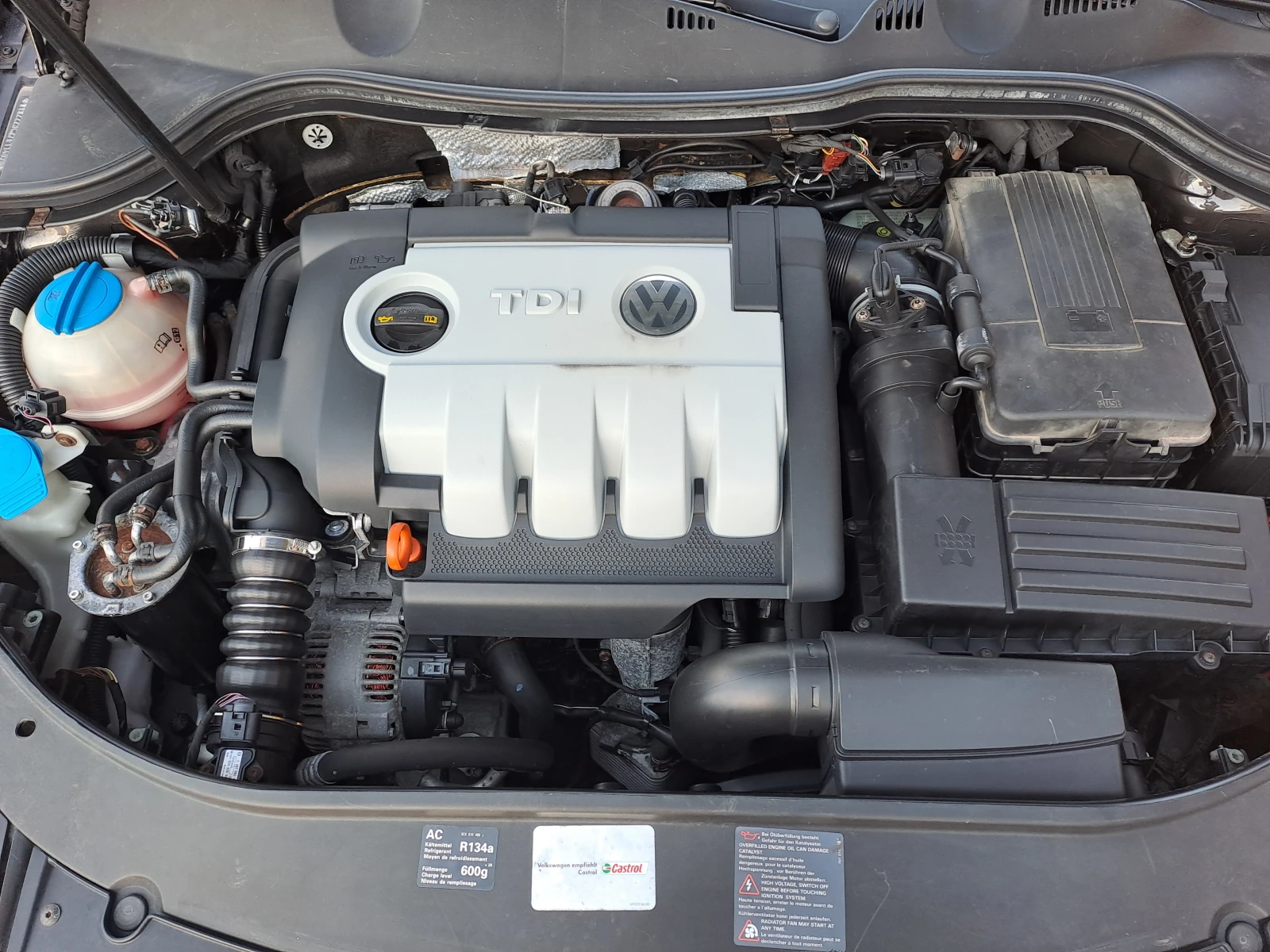 VW Passat 2.0 TDI | Mobile.bg — изображение 16