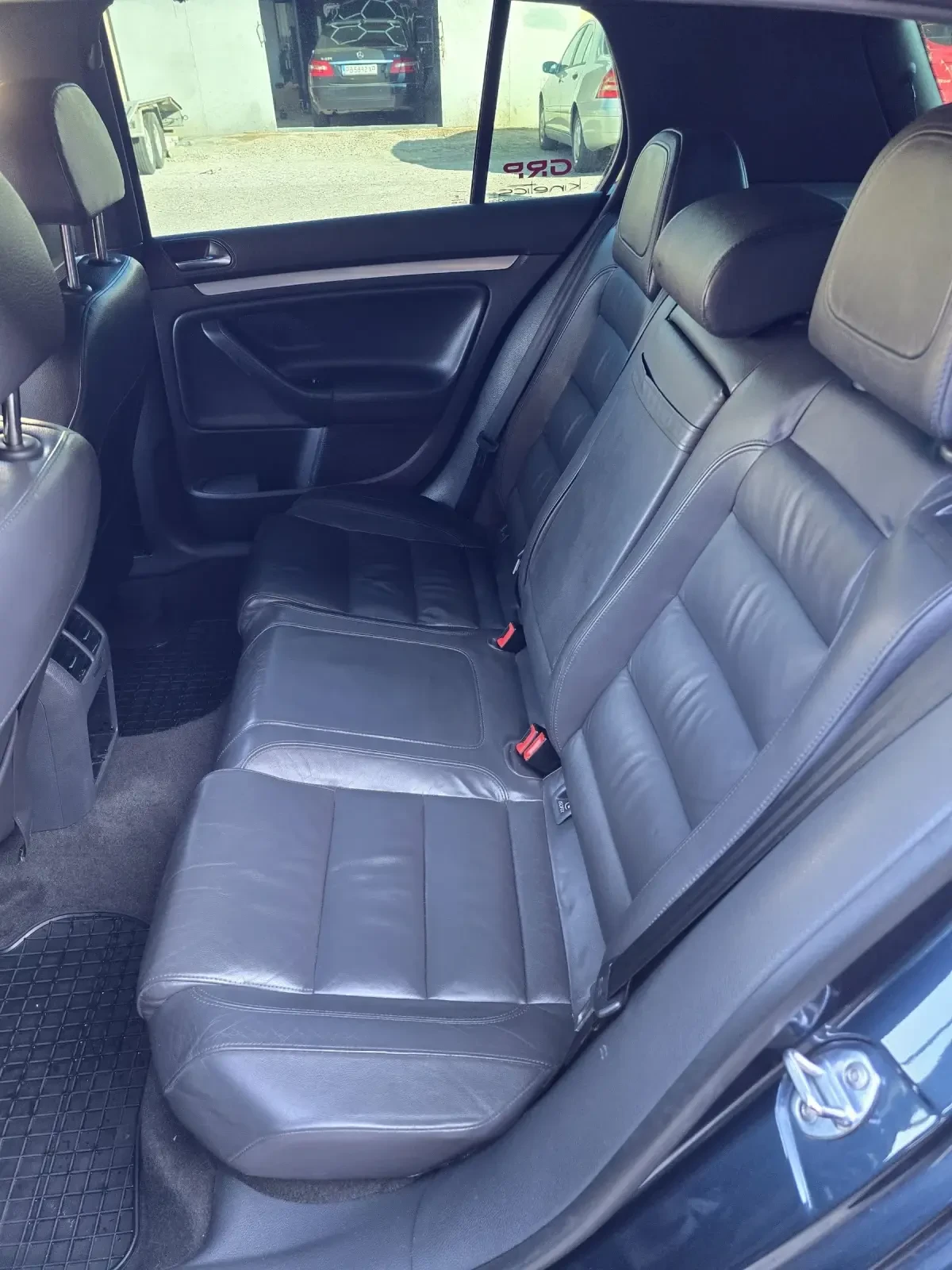 VW Golf 2.0 GTI - изображение 10