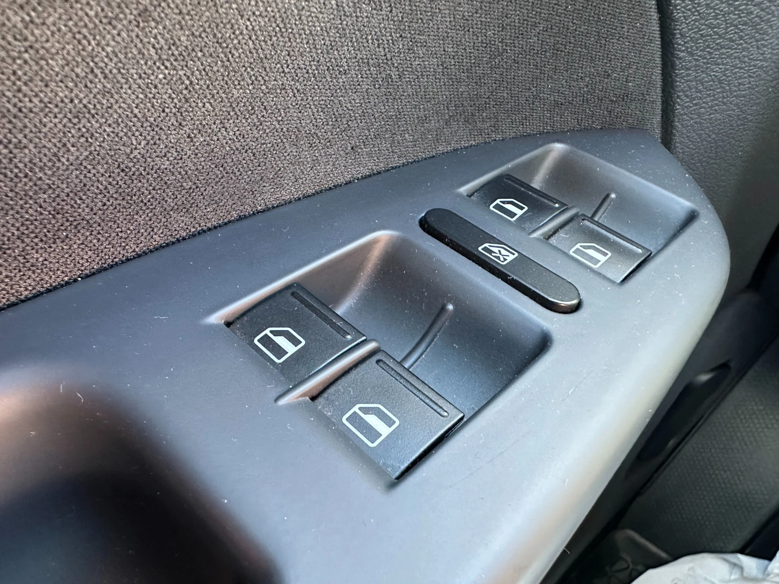 VW Touran R line 1.4i 170 .. / | Mobile.bg   17