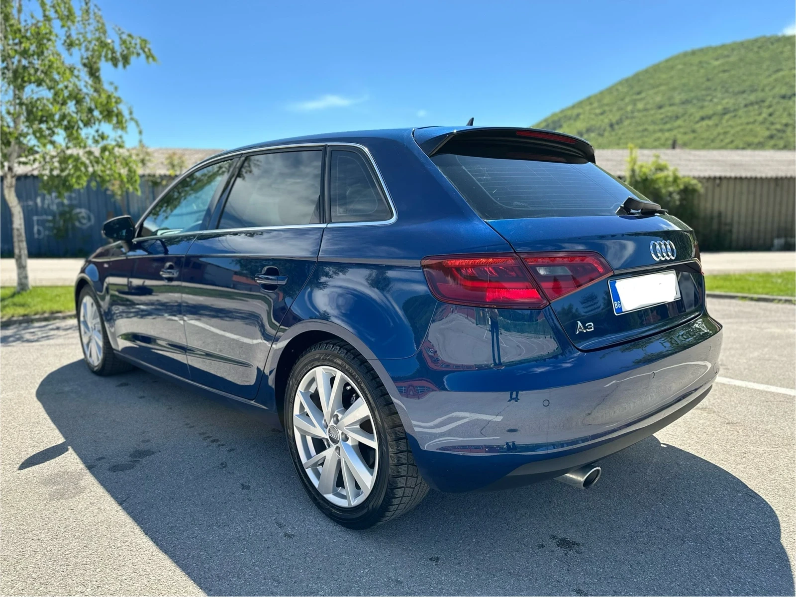 Audi A3 Sportback - изображение 2