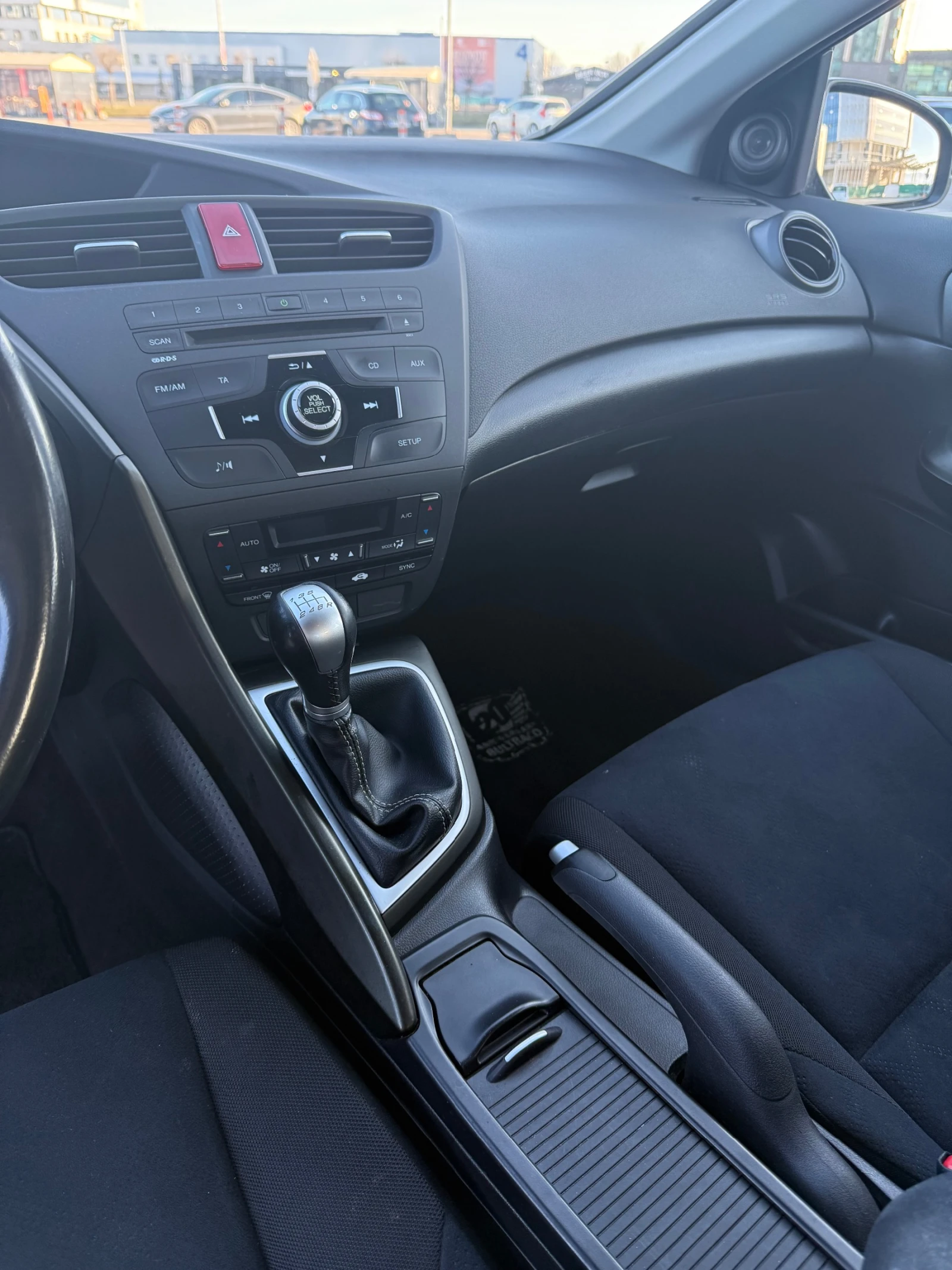 Honda Civic 1.8 i-VTEC  - изображение 6