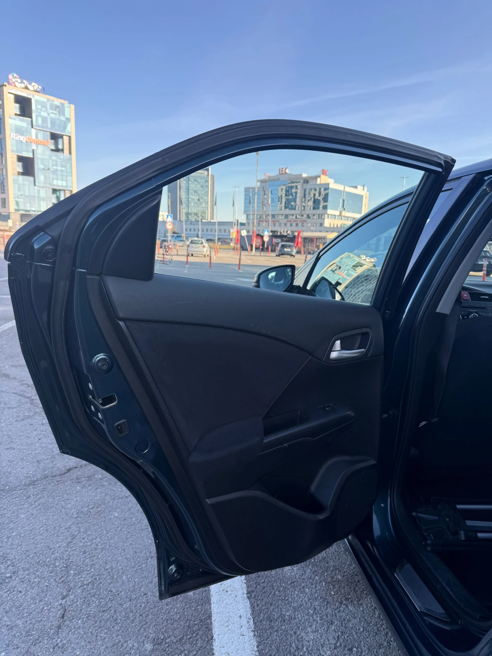 Honda Civic 1.8 i-VTEC  - изображение 10