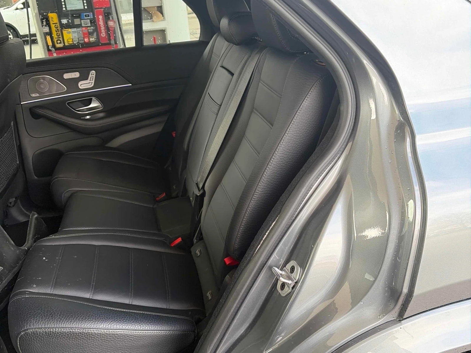 Mercedes-Benz GLE 450 AMG * * 360 КАМЕРА * * CARFAX * * 7 МЕСТЕН * * , снимка 11 - Автомобили и джипове - 54034383