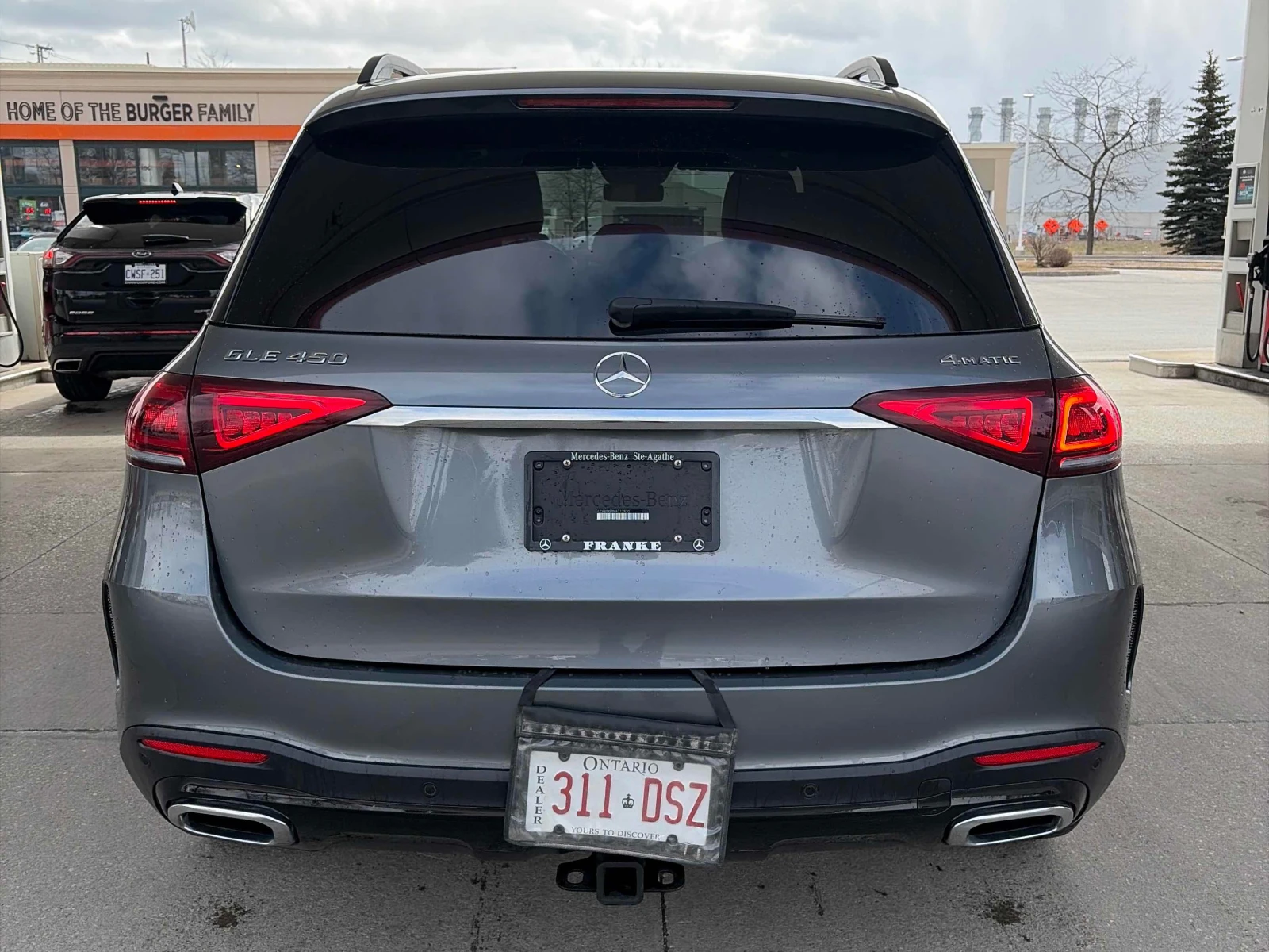 Mercedes-Benz GLE 450 AMG * * 360 КАМЕРА * * CARFAX * * 7 МЕСТЕН * * , снимка 5 - Автомобили и джипове - 54034383