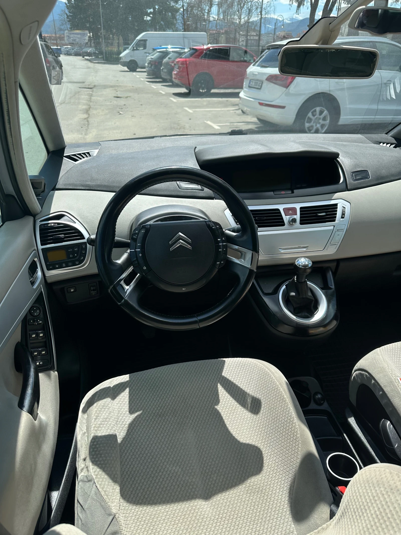 Citroen C4 Picasso 1.6 HDI, снимка 12 - Автомобили и джипове - 54160053
