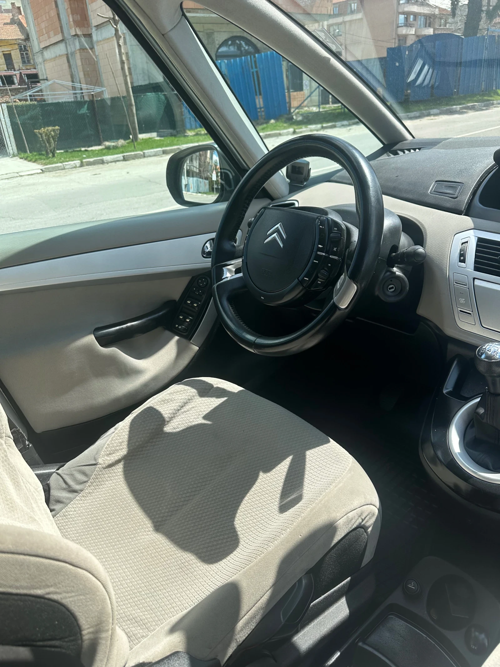 Citroen C4 Picasso 1.6 HDI, снимка 10 - Автомобили и джипове - 54160053