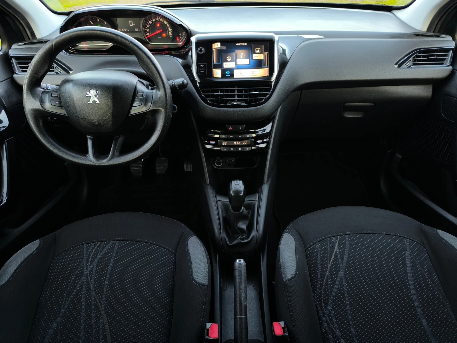 Peugeot 208 FACE LIFT-1.4HDI-68��-���������-�����������-EURO 5 | Mobile.bg � ����������� 13