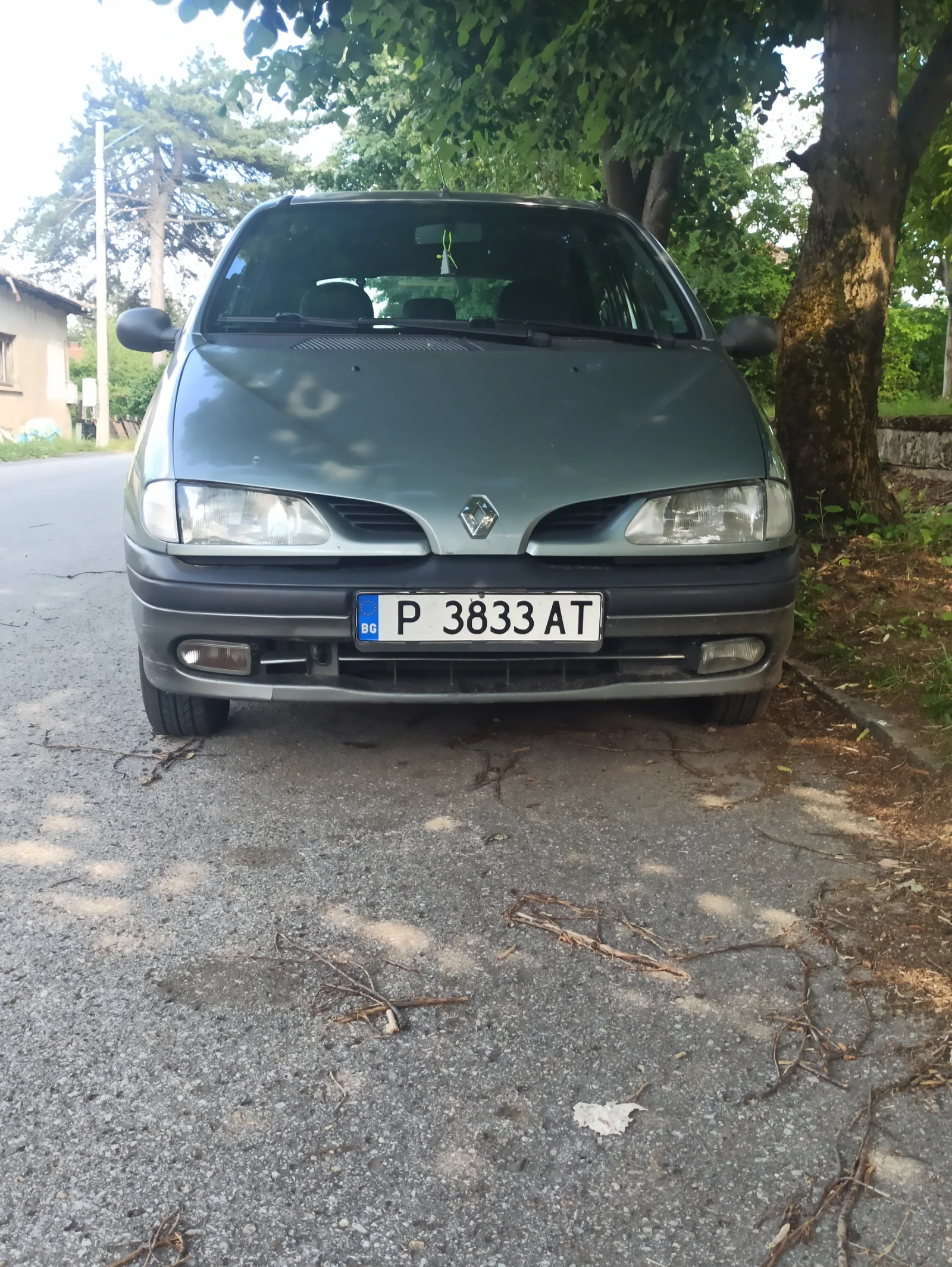 Renault Scenic, снимка 3 - Автомобили и джипове - 54795025