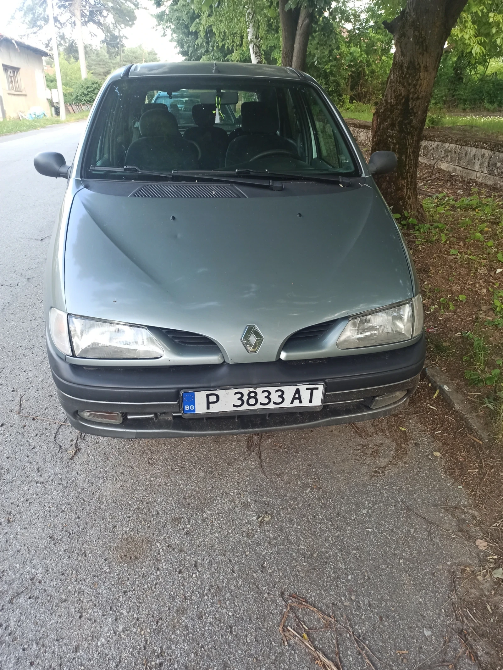 Renault Scenic, снимка 2 - Автомобили и джипове - 54795025