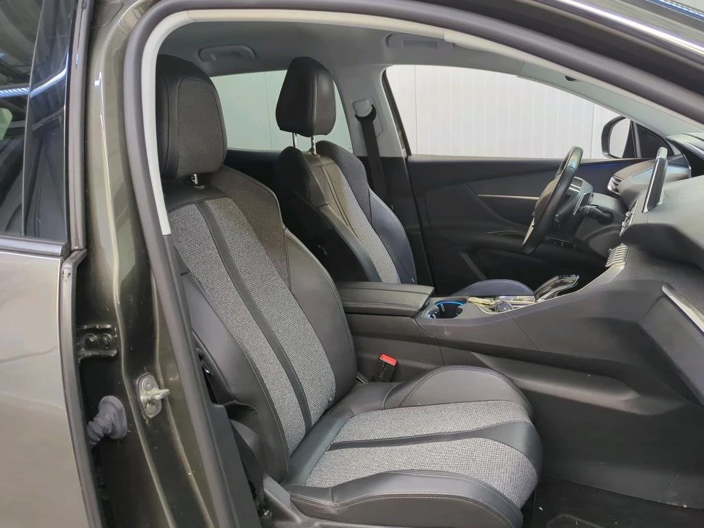 Peugeot 3008 Premium, снимка 5 - Автомобили и джипове - 55395938