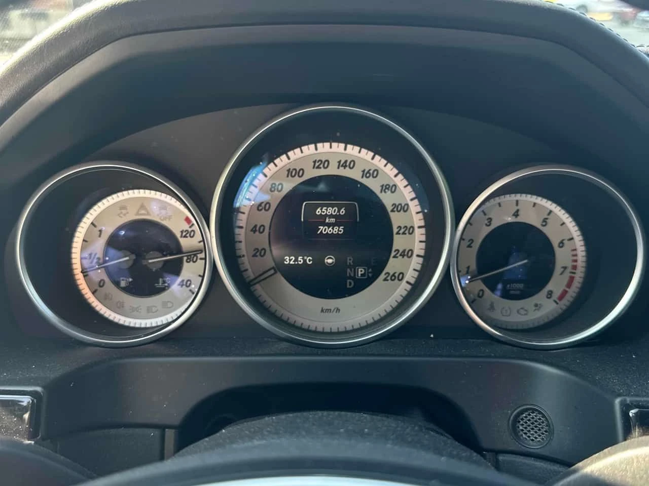 Mercedes-Benz E 400 * CARFAX * ОПЦИЯ ЗА АВТОКРЕДИТ * , снимка 8 - Автомобили и джипове - 55550818