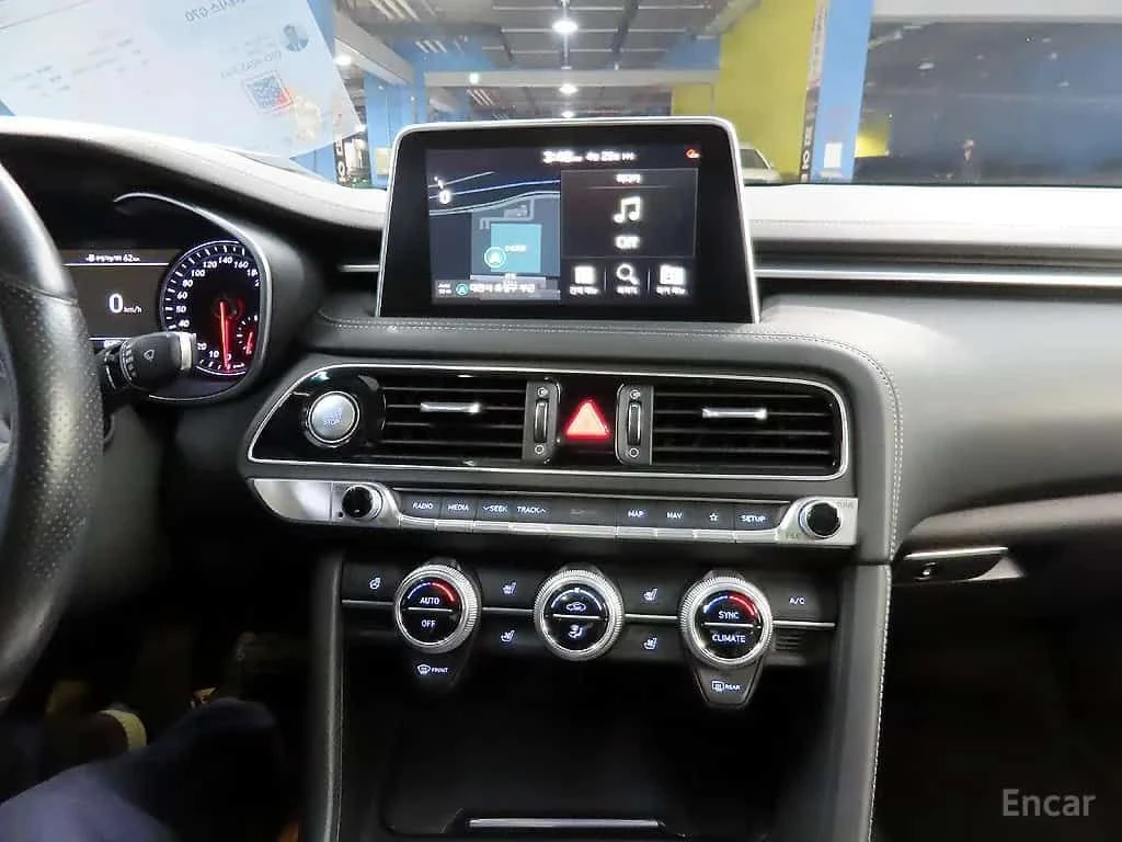 Genesis G70 * 2.0T * ОПЦИЯ ЗА ФИНАНСИРАНЕ, снимка 17 - Автомобили и джипове - 55563432
