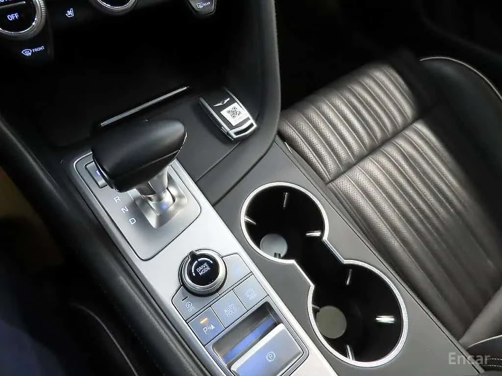 Genesis G70 * 2.0T * ОПЦИЯ ЗА ФИНАНСИРАНЕ, снимка 9 - Автомобили и джипове - 55563432