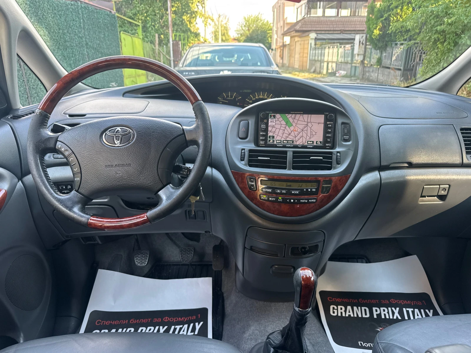 Toyota Previa 2.0D4D, снимка 14 - Автомобили и джипове - 55619464