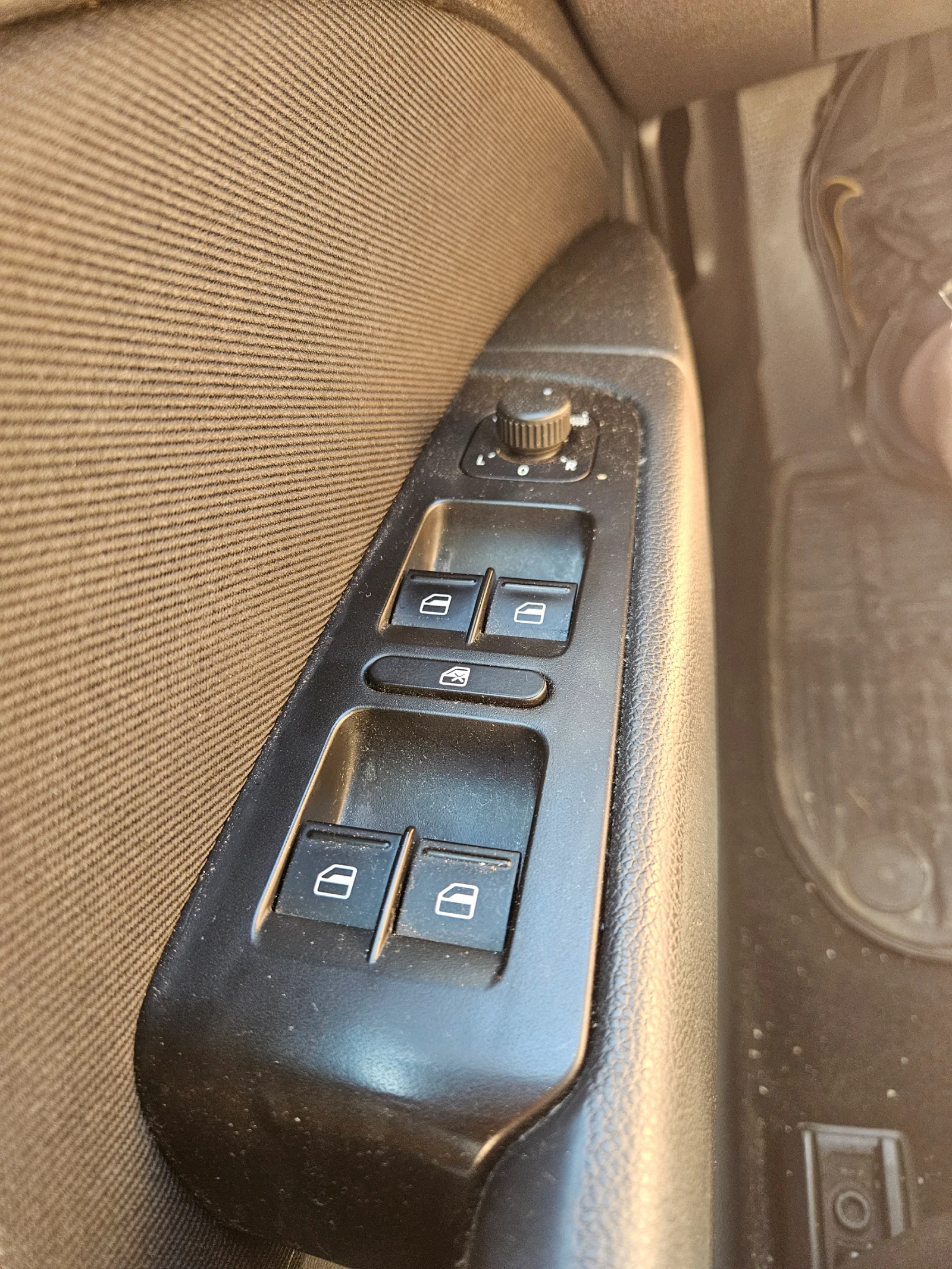 Skoda Superb 2. 0 tdi 140 k. s. , снимка 10 - Автомобили и джипове - 55798095