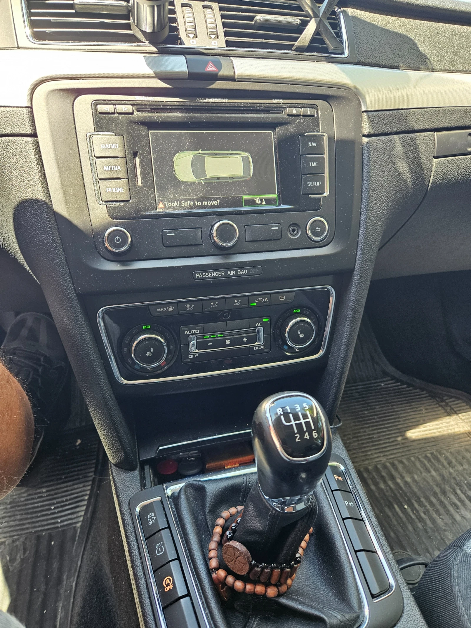 Skoda Superb 2. 0 tdi 140 k. s. , снимка 9 - Автомобили и джипове - 55798095