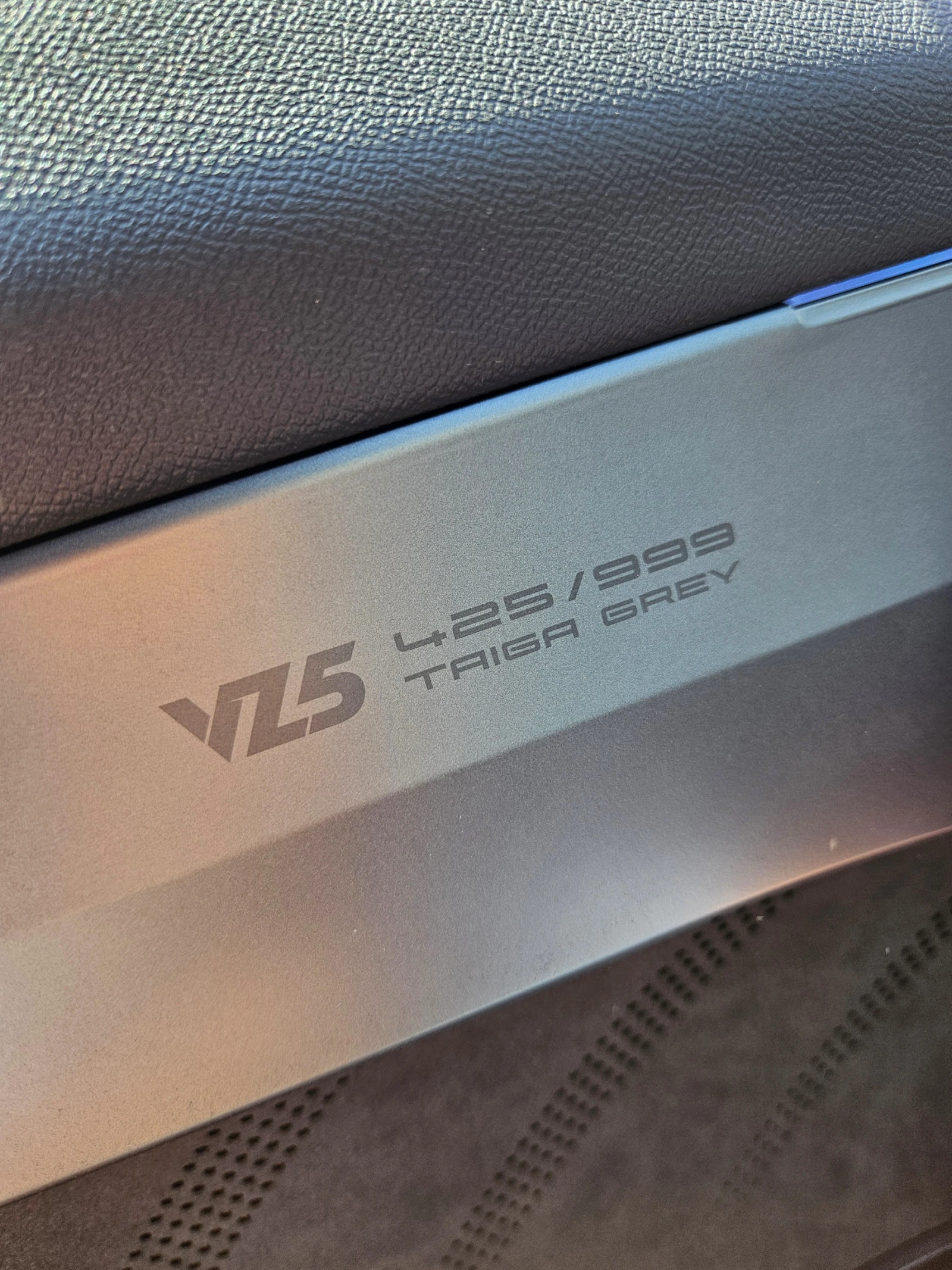 Cupra Formentor VZ5 2.5 TAIGA GRAY 425/999, снимка 8 - Автомобили и джипове - 55840141
