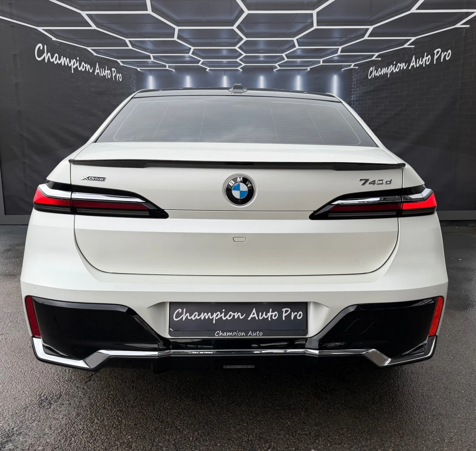 BMW 740 XDrive M-Packet FULL, снимка 5 - Автомобили и джипове - 56657584