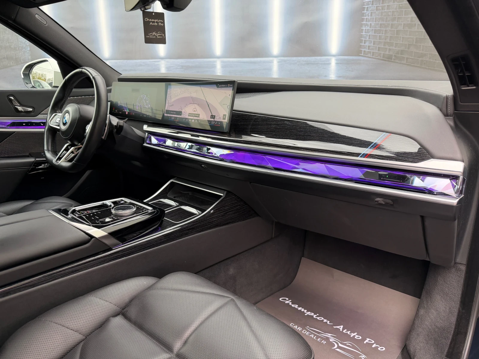BMW 740 XDrive M-Packet FULL, снимка 12 - Автомобили и джипове - 56657584