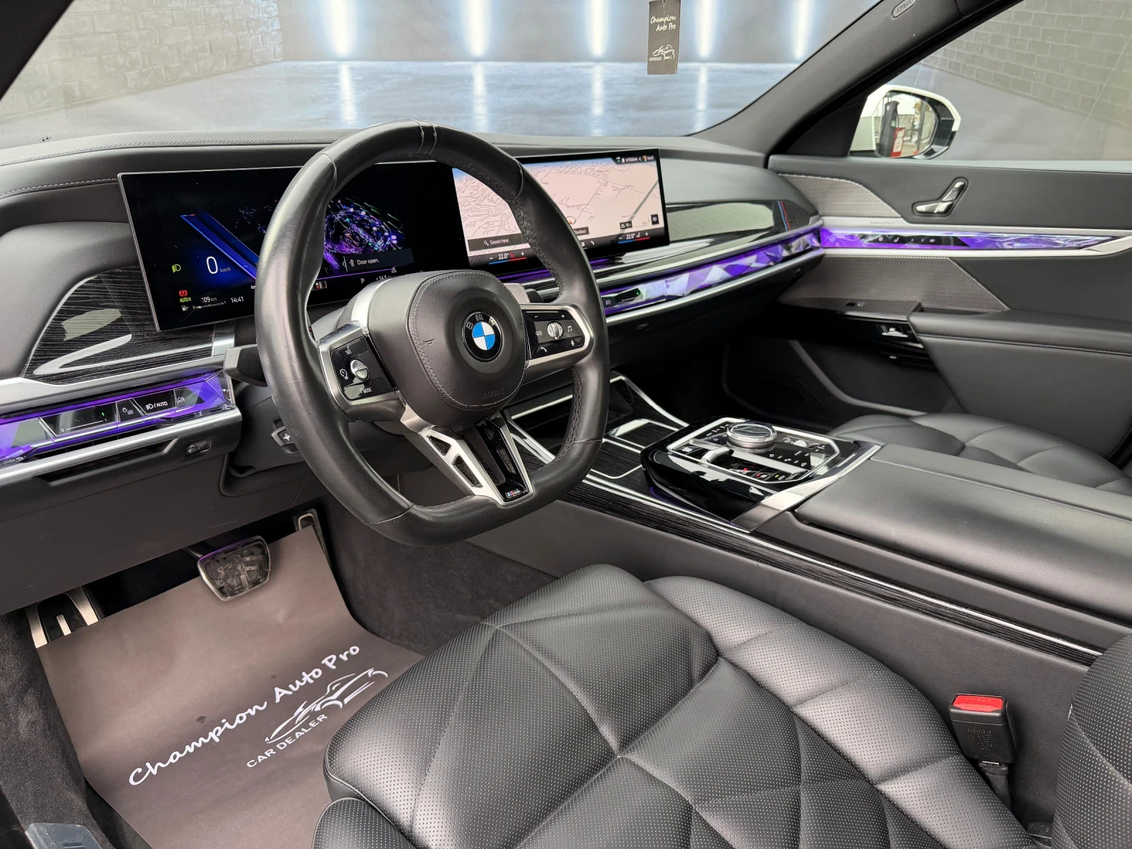 BMW 740 XDrive M-Packet FULL, снимка 10 - Автомобили и джипове - 56657584