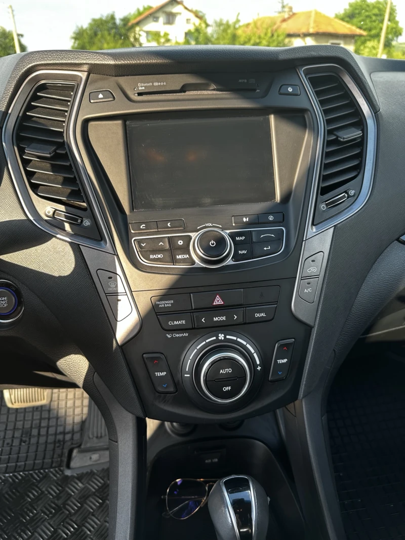 Hyundai Santa fe 2.2 CRDI, снимка 11 - Автомобили и джипове - 47196315