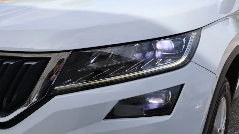 Skoda Kodiaq 2.0 TDI 150 К.С. DSG НАВИГАЦИЯ CARPLAY FULL LED, снимка 9 - Автомобили и джипове - 49861880