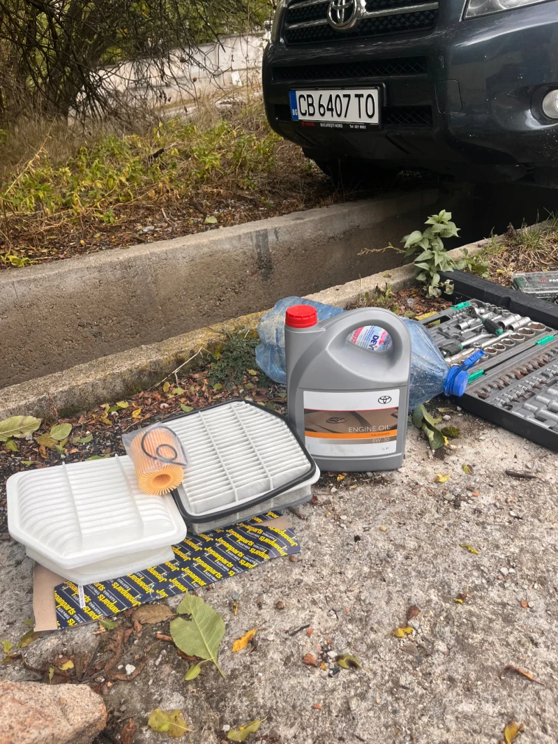 Toyota Rav4 2.2 D-CAT, снимка 11 - Автомобили и джипове - 52017360