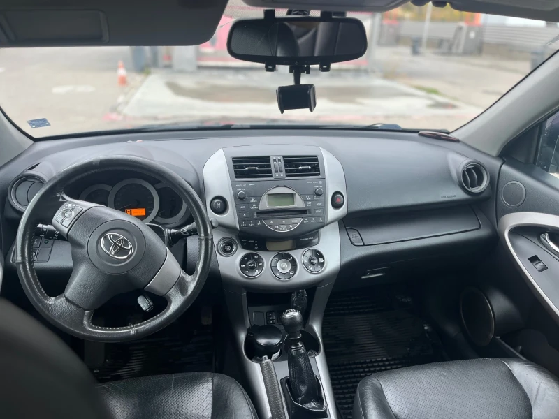 Toyota Rav4 2.2 D-CAT, снимка 5 - Автомобили и джипове - 52017360