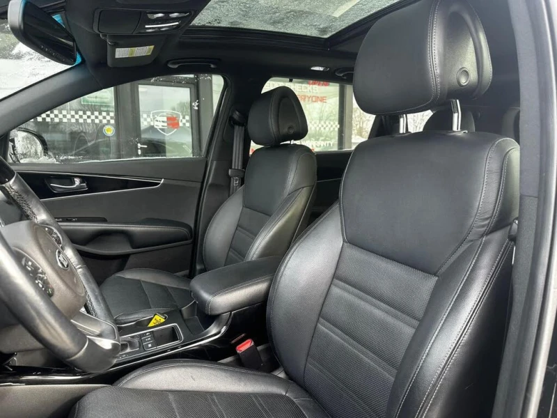Kia Sorento * SX Limited* АвтоКредит (ЦЕНА ДО БГ), снимка 12 - Автомобили и джипове - 53478620