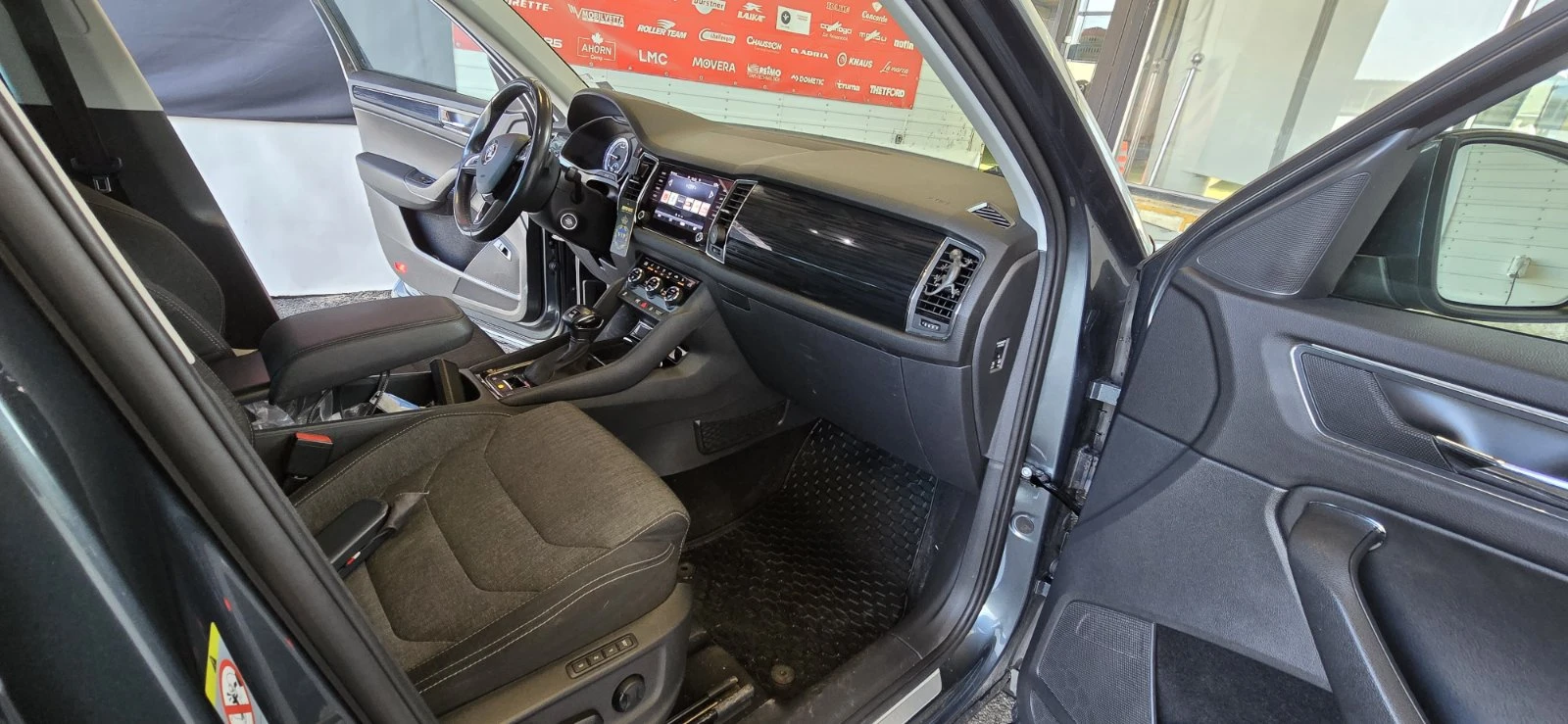 Skoda Kodiaq 190к.с. 4x4 NAVI 360 Distronic LED - изображение 9