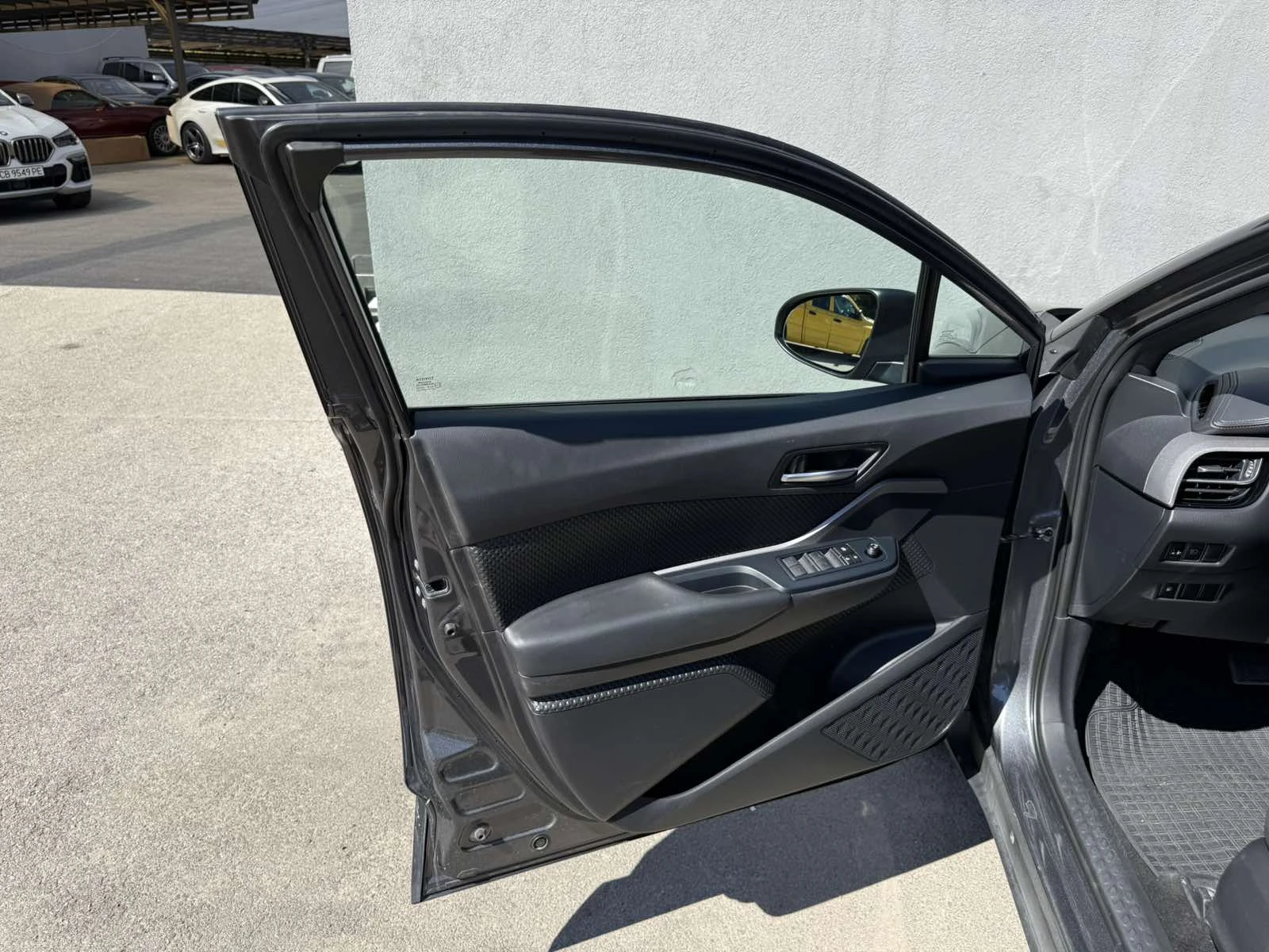 Toyota C-HR FACELIFT 1.8 HYBRID e-CVT - изображение 8