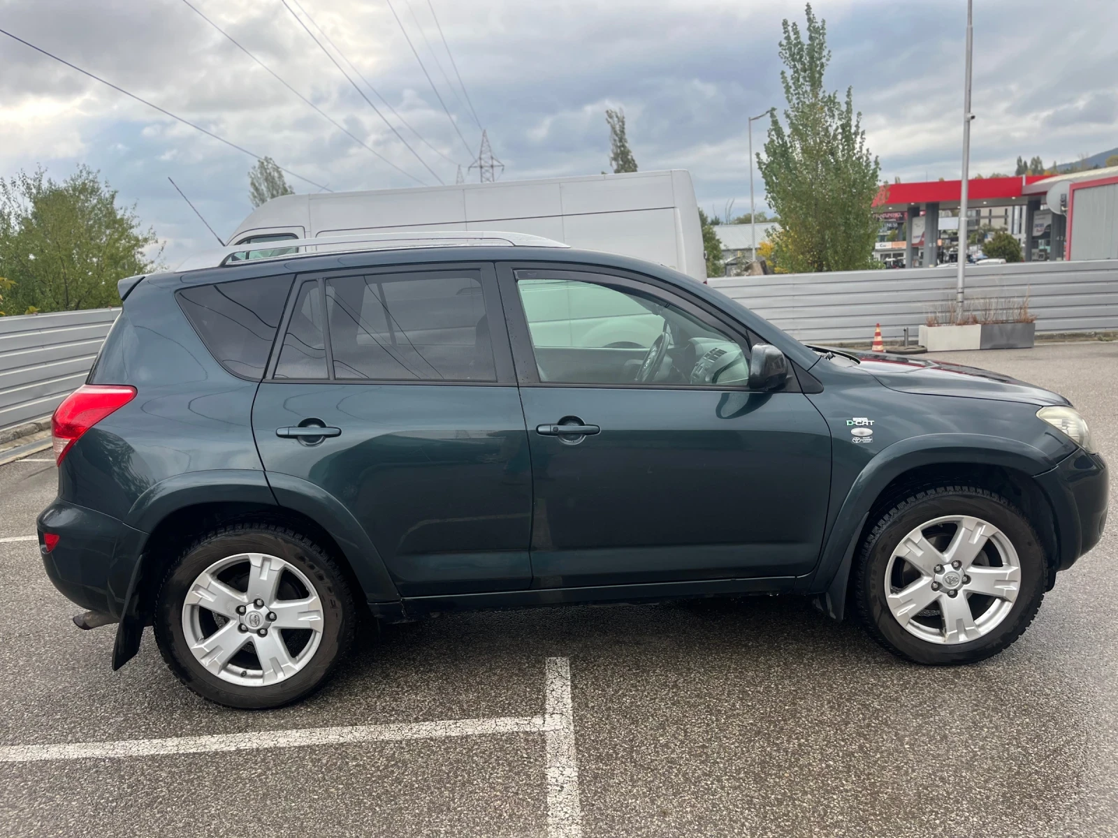 Toyota Rav4 2.2 D-CAT - изображение 2
