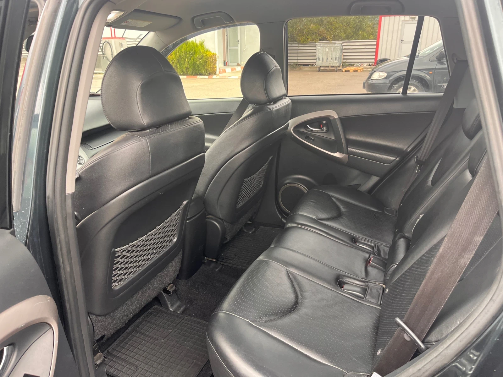 Toyota Rav4 2.2 D-CAT - изображение 10